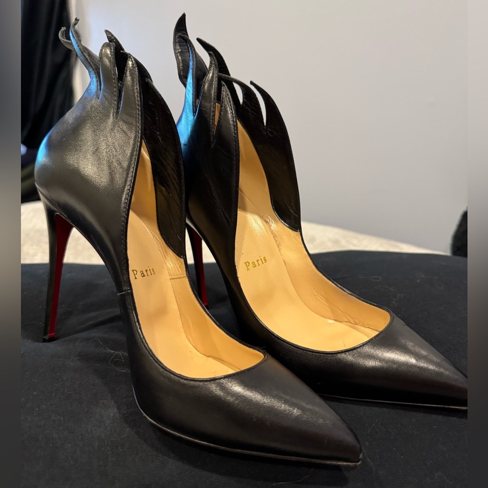 Christian Louboutin Black Leather Victorina
Flame Pumps Size 38 1/2
